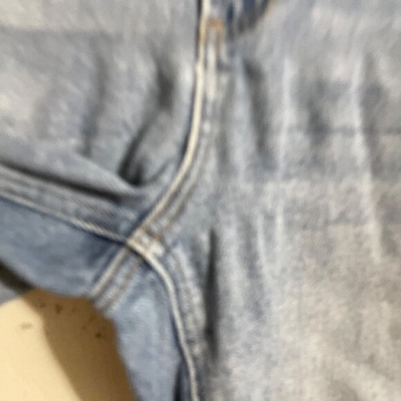 Max Studio Womens Medium Wash High Rise Distressed Cuff Cropped Tapered Jeans 6 - Picture 9 of 10